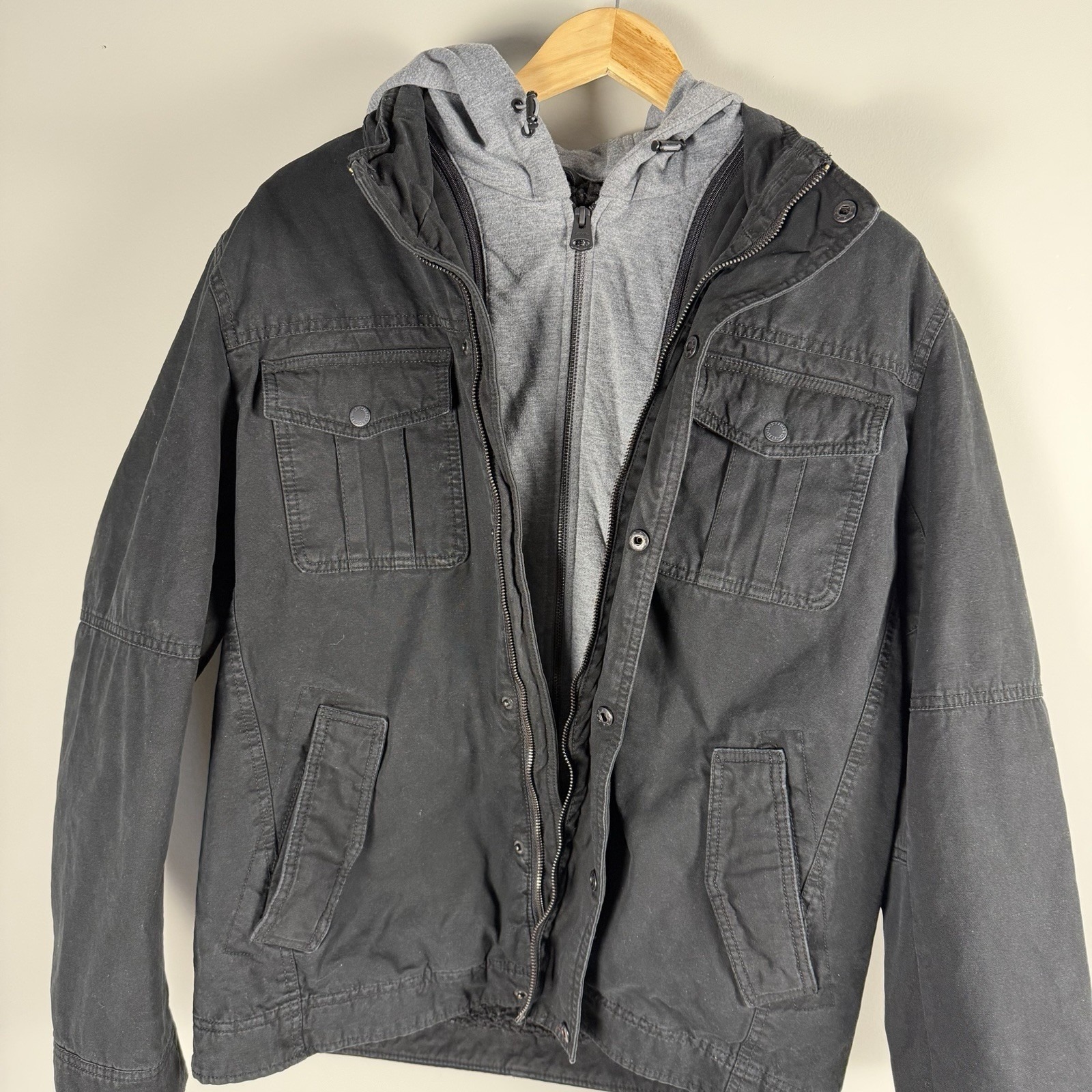 Levi's Men's Sherpa Lined Two Pocket Hooded Trucker Jacket Size M